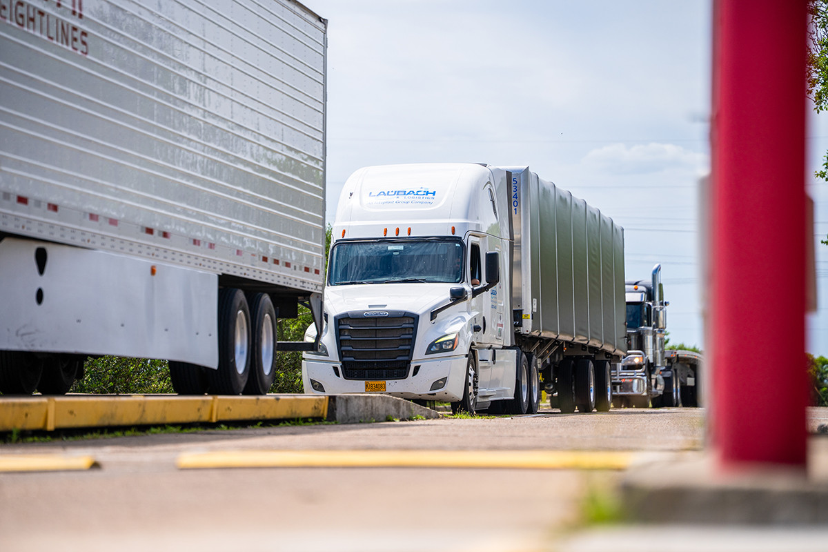 Laubach - Truck (Angle)