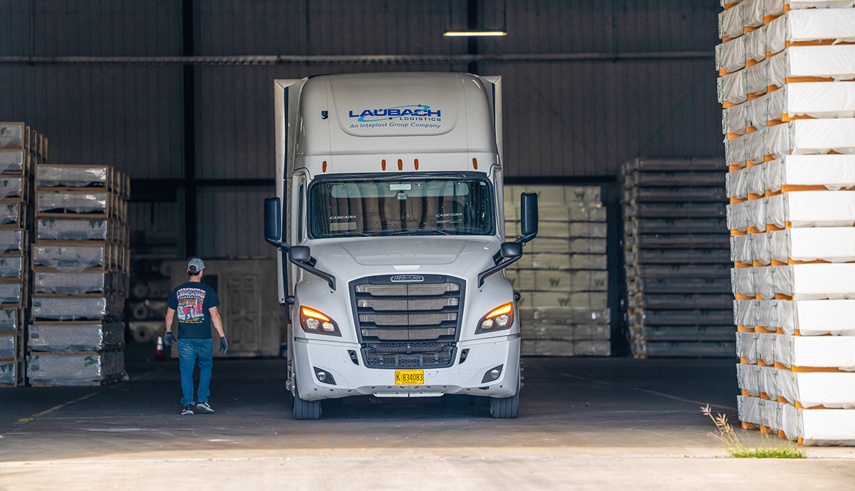 Laubach - Truck (Loading / Unloading)